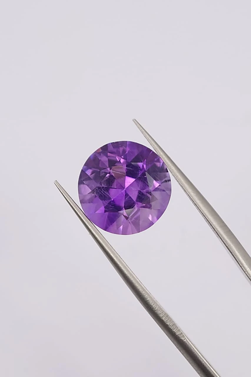 4.85ct Natural Amethyst Emerald Cut loose Gemstone From Nigeria — view 3